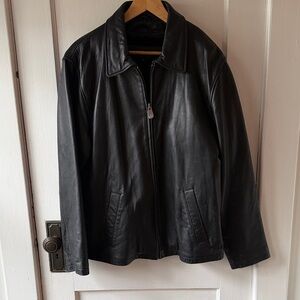 Men's Small (or women’s oversized) Black Leather Jacket